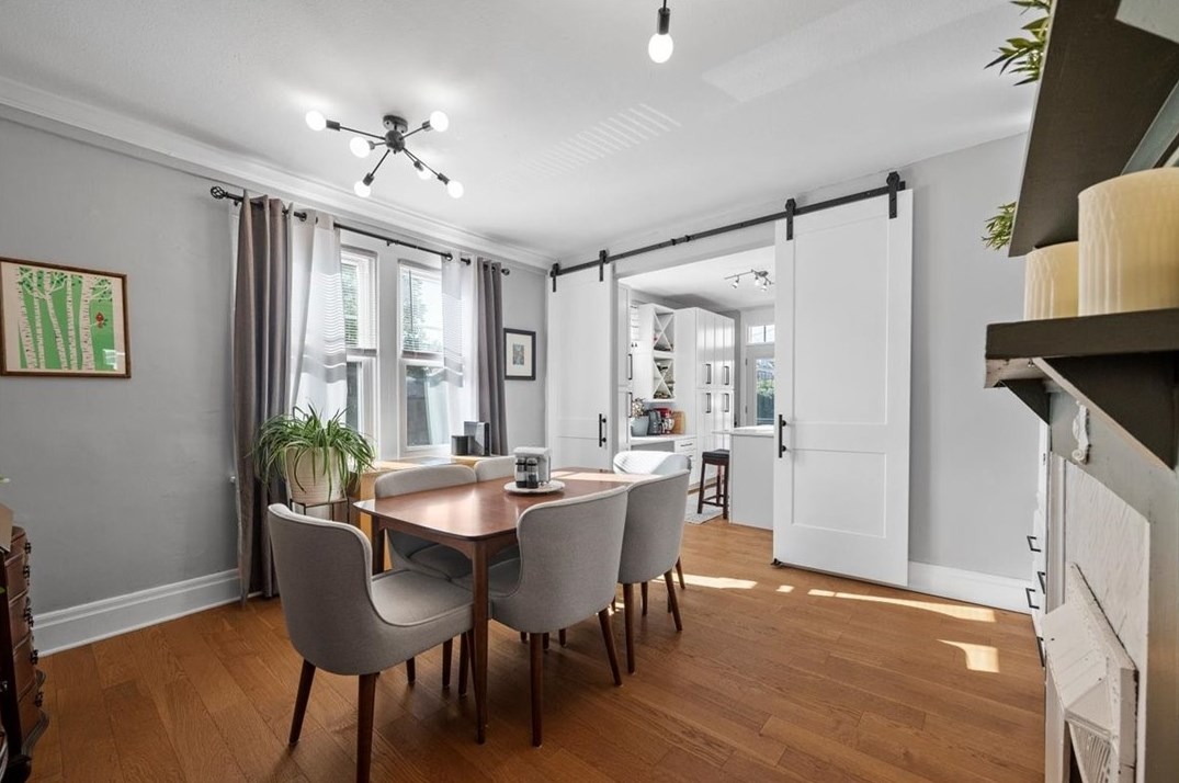 5824 Bryant St, Pittsburgh PA  15206-1604 exterior