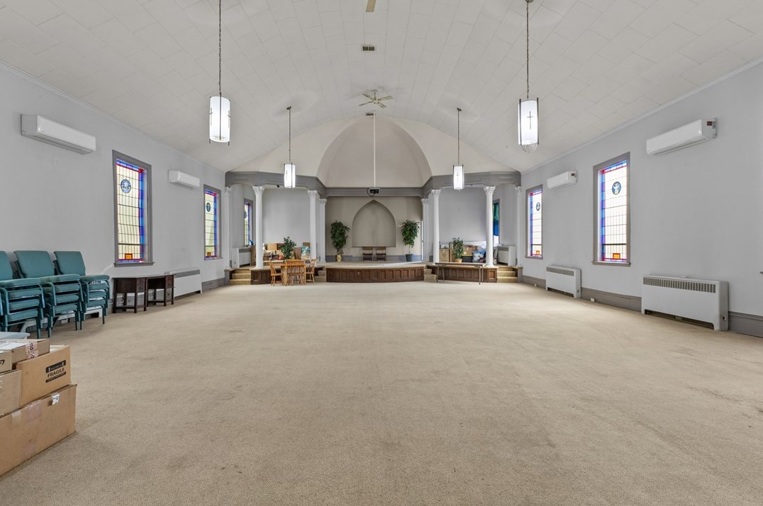 1323 State Ave, Moon Twp PA 15108-2017 exterior