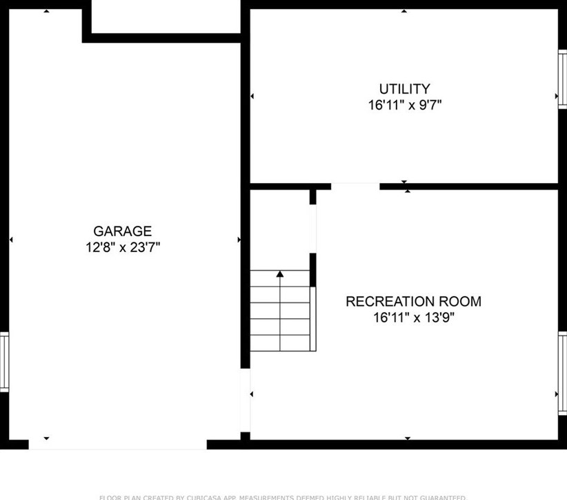 912 Country Clb Dr, Pittsburgh PA 15228-2625 exterior