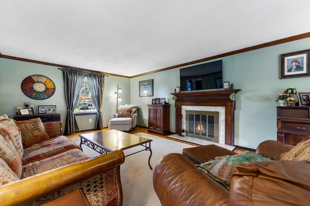 909 Lovingston Dr, Pittsburgh PA  15216-1731 exterior