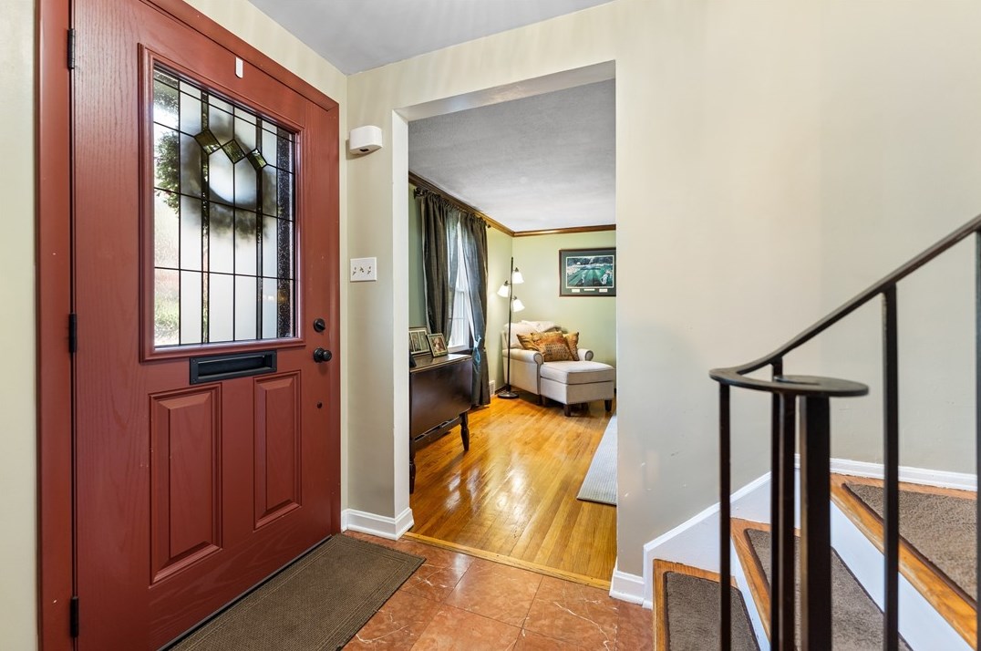 909 Lovingston Dr, Pittsburgh PA  15216-1731 exterior