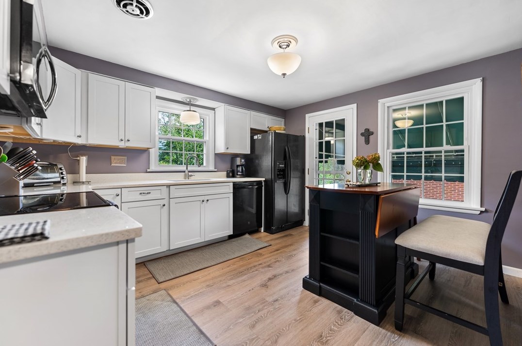 909 Lovingston Dr, Pittsburgh PA  15216-1731 exterior