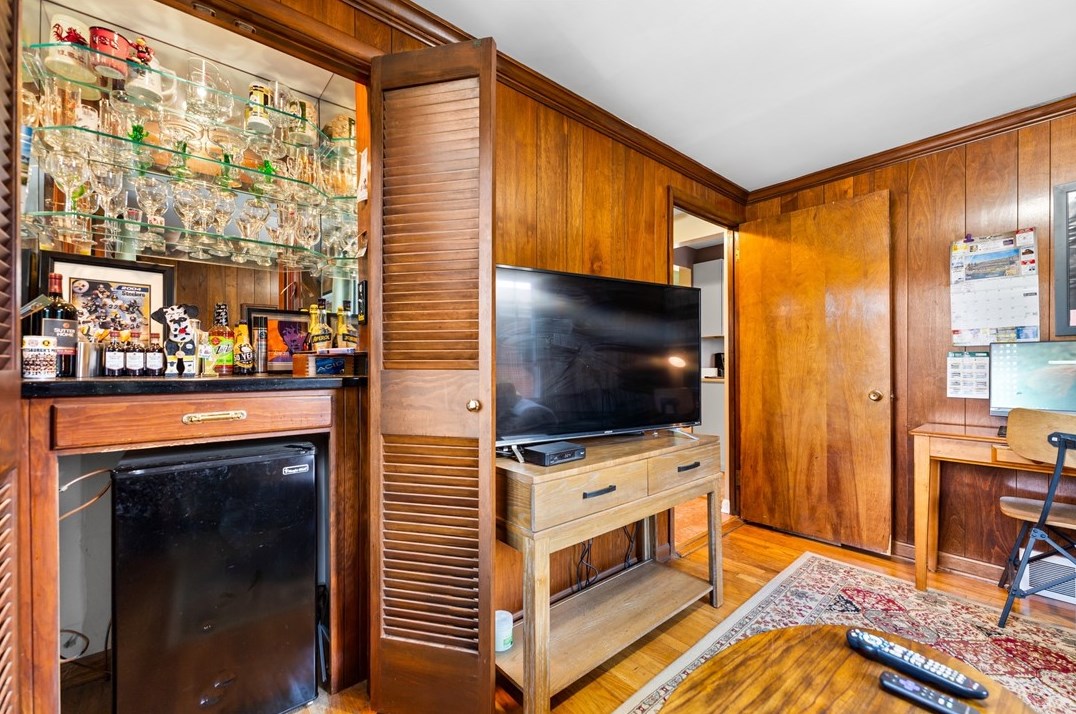 909 Lovingston Dr, Pittsburgh PA  15216-1731 exterior