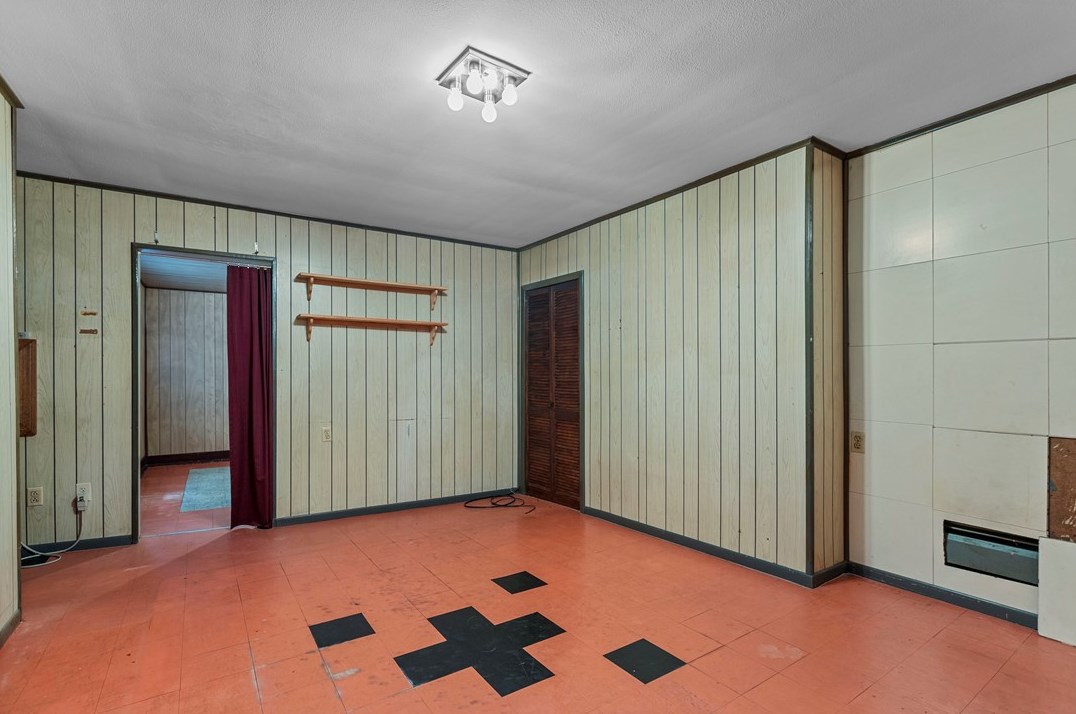 2006 Sarah St, Pittsburgh PA 15203-2022 exterior