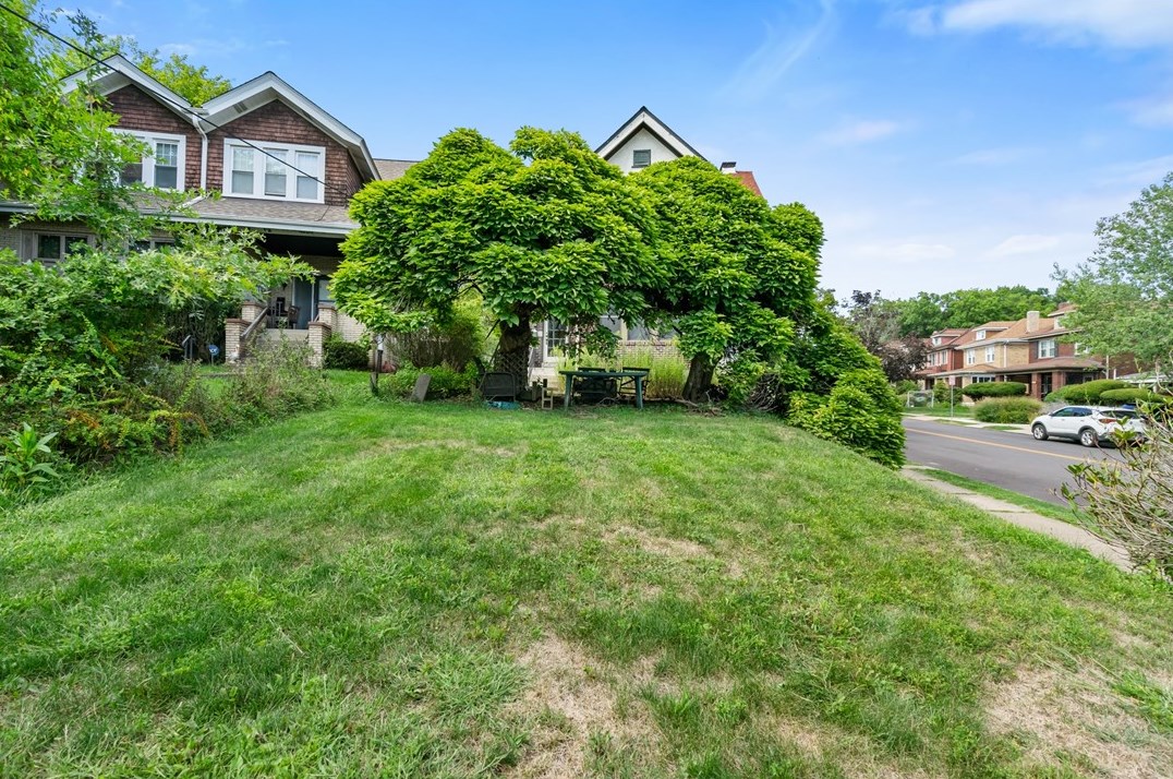 6473 Monitor St, Pittsburgh PA 15217-2719 exterior