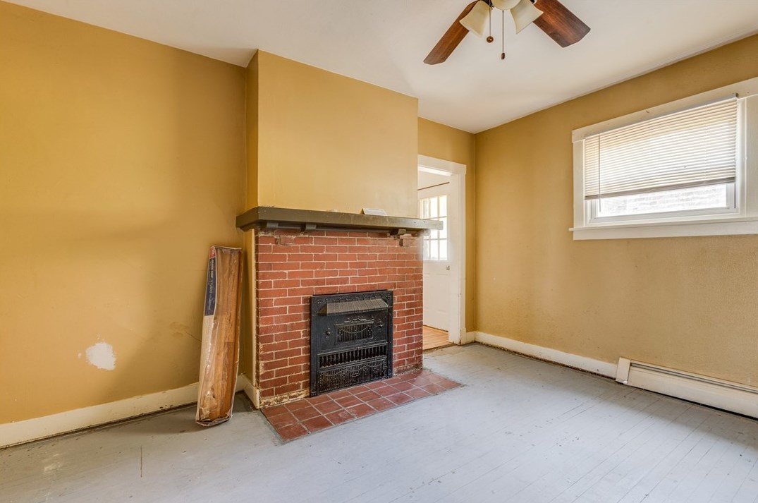 932 Woodbourne Ave, Pittsburgh PA  15226-2108 exterior