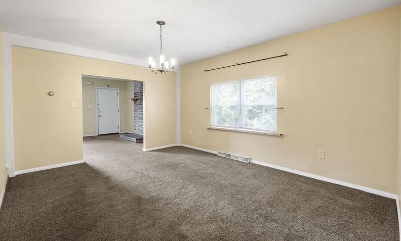 1033 Berkshire Ave, Pittsburgh PA  15226-2218 exterior