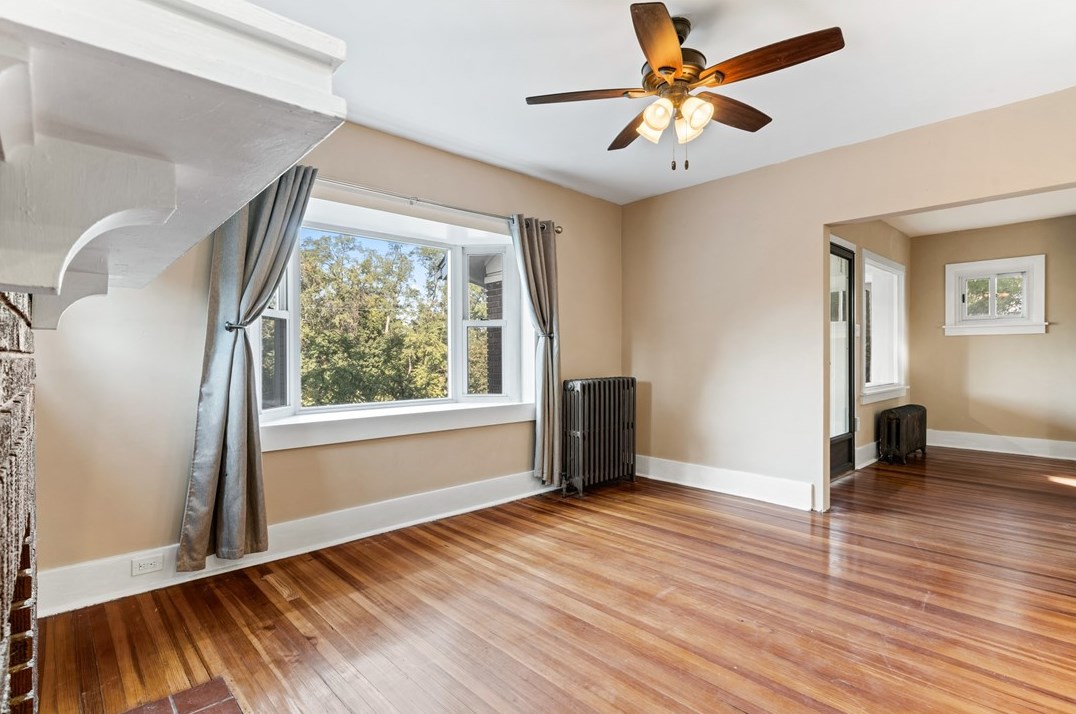 4830 Stanton Ave, Pittsburgh PA 15201-1628 exterior