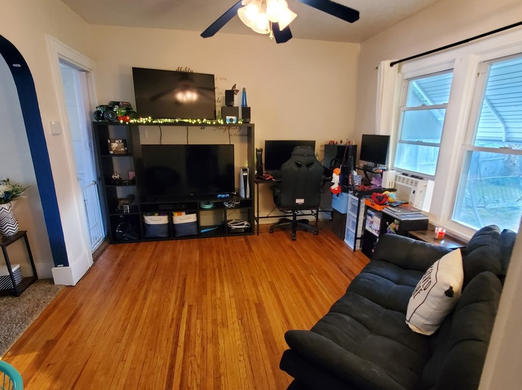 2007 Delaware Ave, New Castle PA  16105-2210 exterior