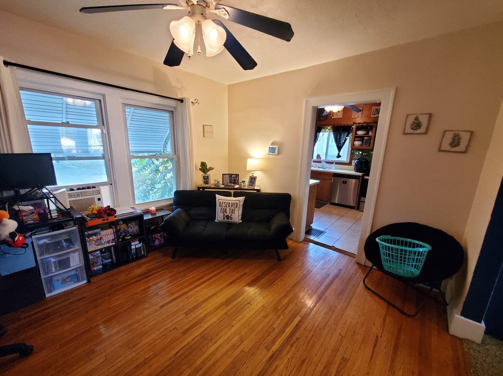 2007 Delaware Ave, New Castle PA  16105-2210 exterior