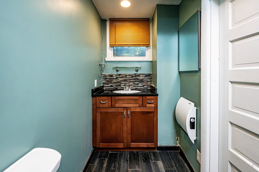 562 Main St, Greensburg PA 15601-1863 exterior