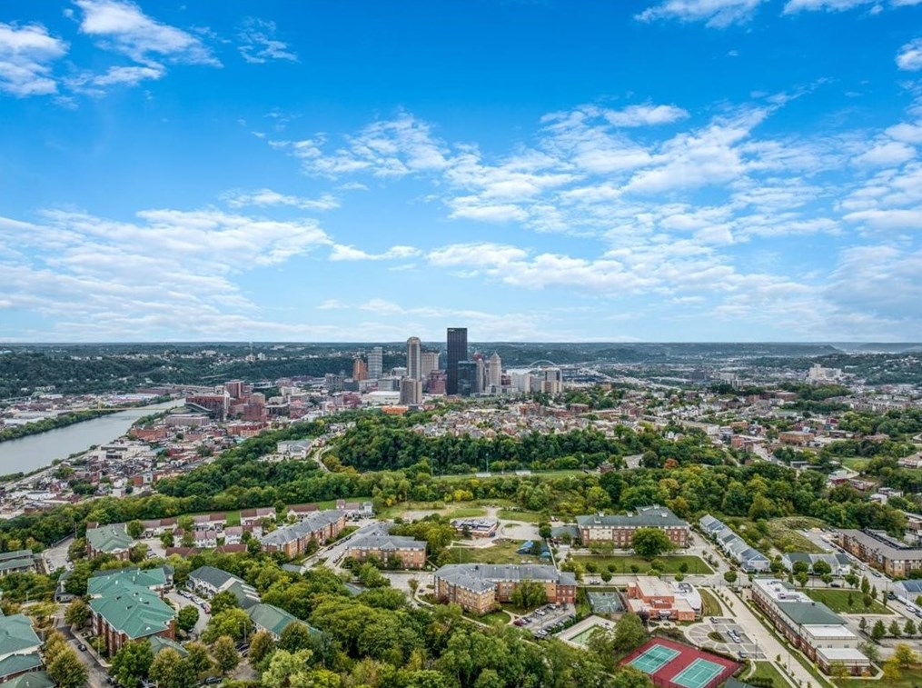 261 Robinson St, Pittsburgh PA 15213-2312 exterior