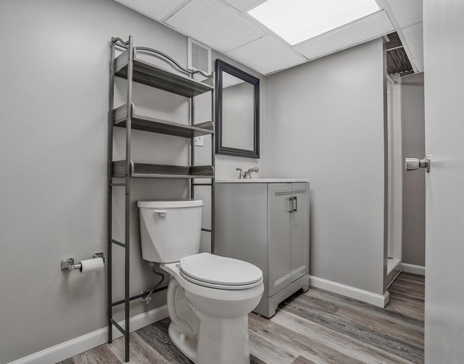 261 Robinson St, Pittsburgh PA 15213-2312 exterior