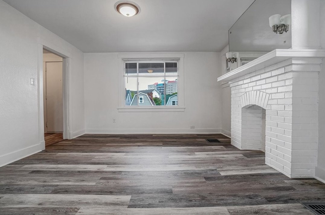 261 Robinson St, Pittsburgh PA 15213-2312 exterior