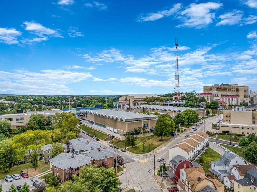 261 Robinson St, Pittsburgh PA 15213-2312 exterior