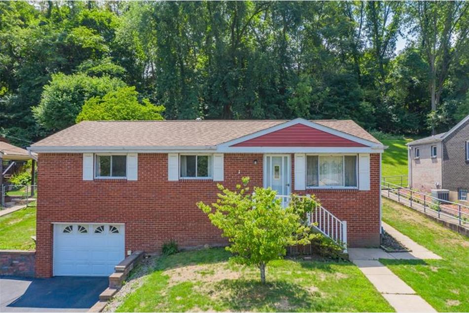 468 Crestview Dr, Pittsburgh, PA 15239 MLS 1461068 Coldwell Banker