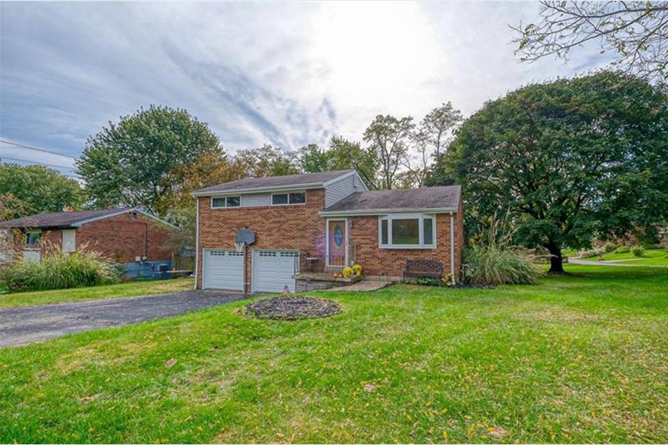 309 Ewings Mill Rd, MoonCrescent Township, PA 15108 MLS 1528160