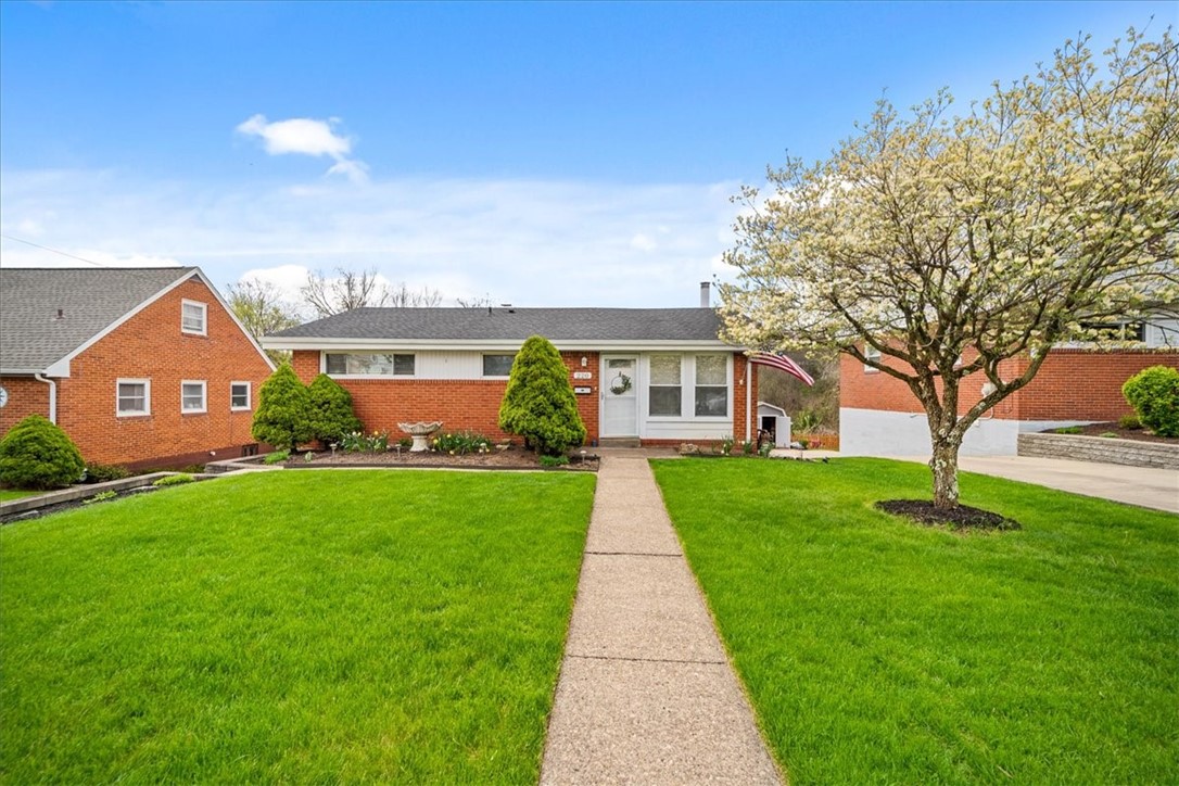 220 Woodridge Dr, Scott Township, PA 15106 MLS 1551971 Coldwell Banker