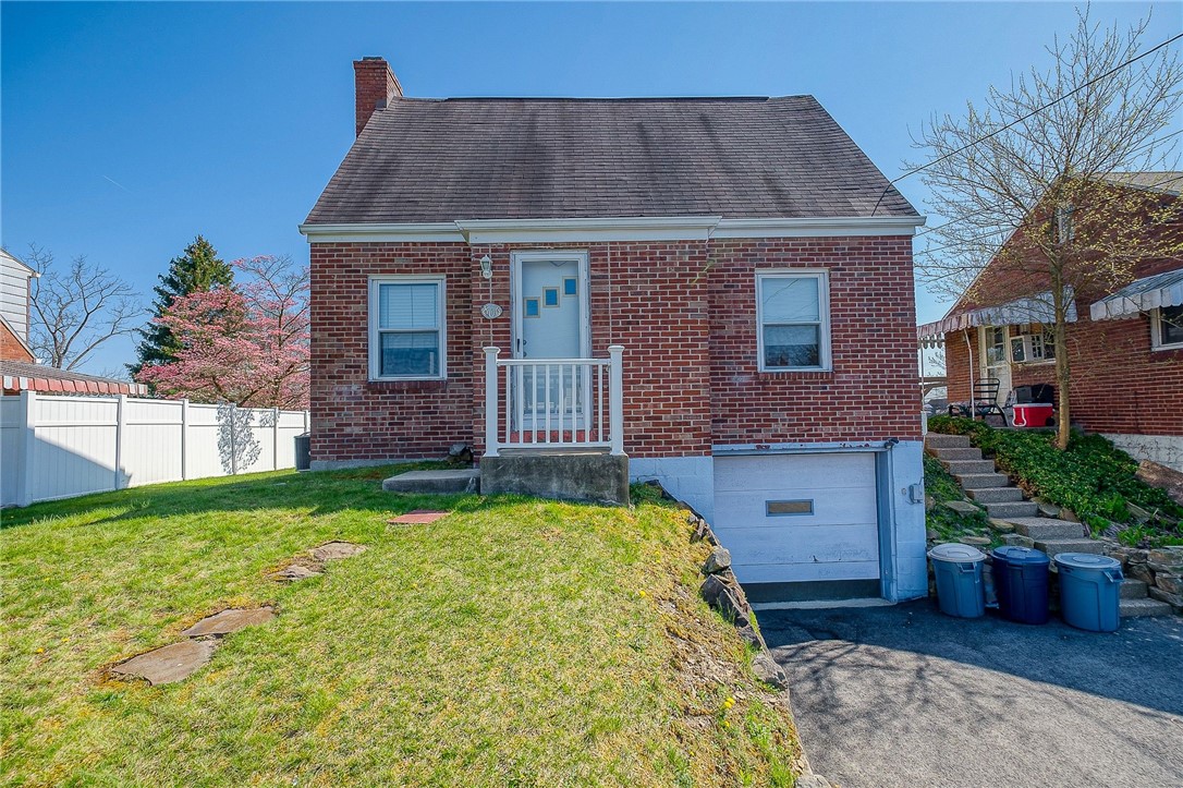 806 Newport Dr, Baldwin Twp, PA 15234 MLS 1552624 Coldwell Banker