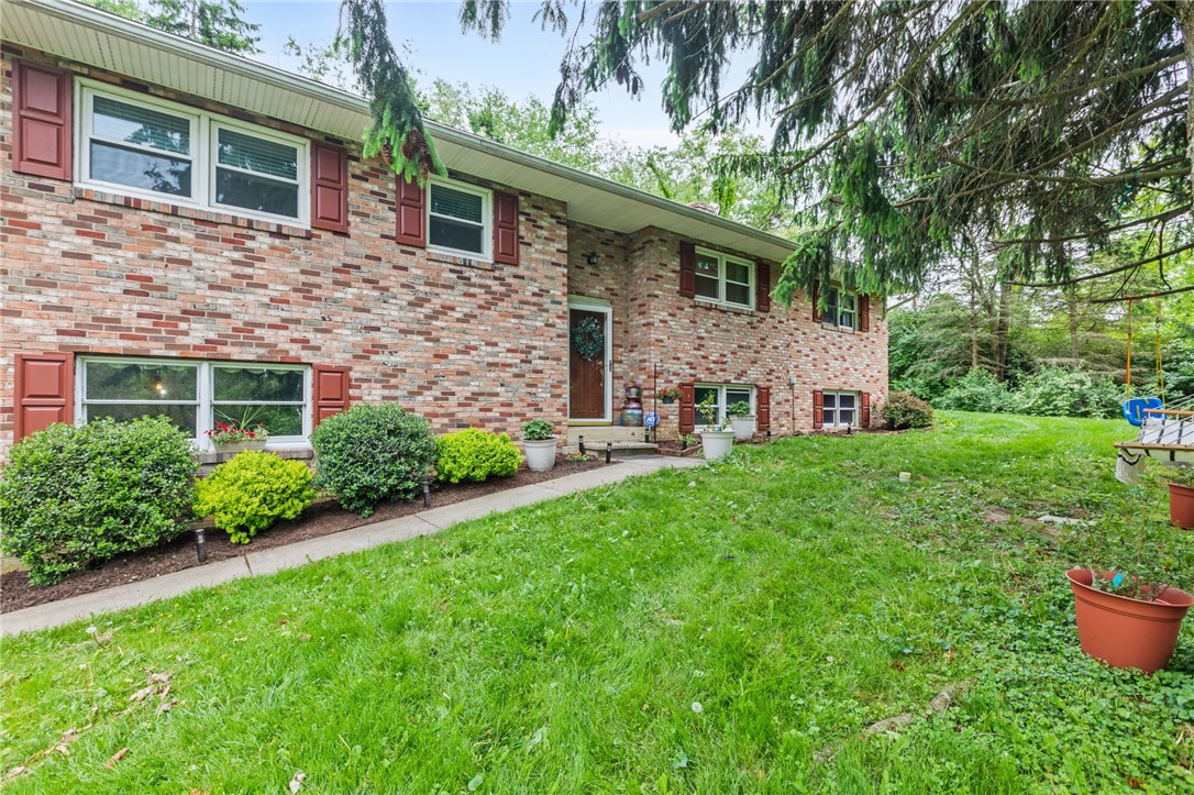 702 Pleasant Valley Rd, Buffalo Township, PA 15301 MLS 1556057