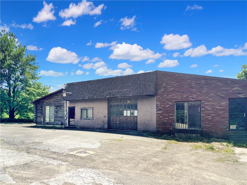 3516 Ellwood Rd, Shenango Township, PA 16101 MLS 1561816 Coldwell