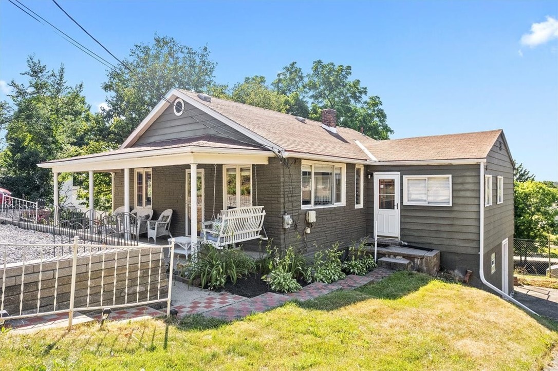 6 Green Oak Dr, Kennedy Township, PA 15108 MLS 1562654 Coldwell Banker