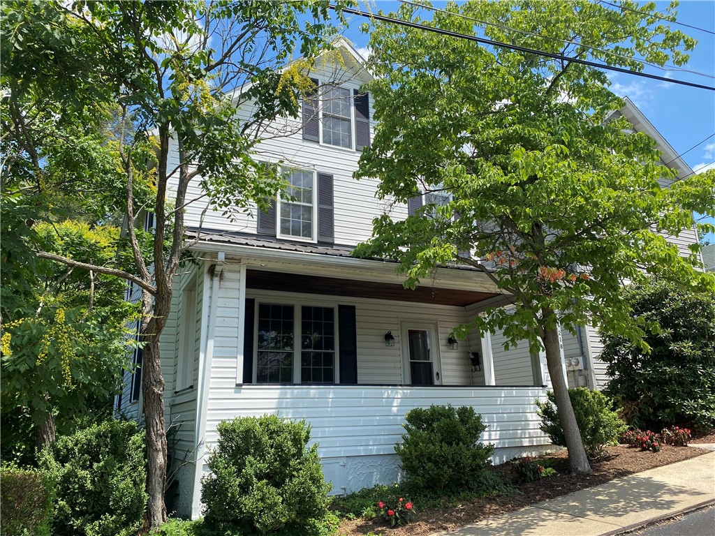 218 E Loyalhanna St, Ligonier Boro, PA 15658 MLS 1566027 Coldwell