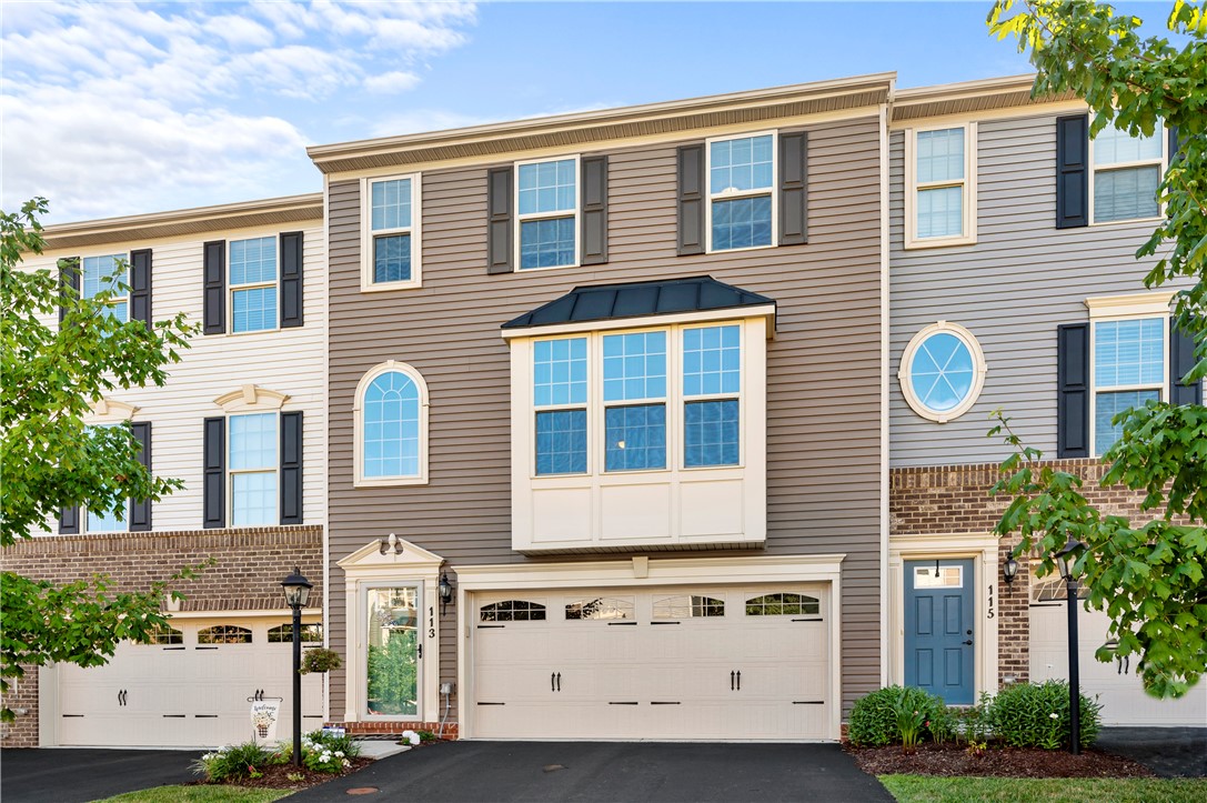 113 Arbor Trail Dr, Robinson Twp NWA, PA 15136 MLS 1572225