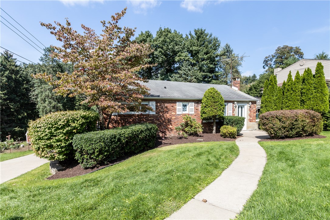 6 Woodland Rd, Robinson Twp NWA, PA 15136 MLS 1577350 Coldwell Banker