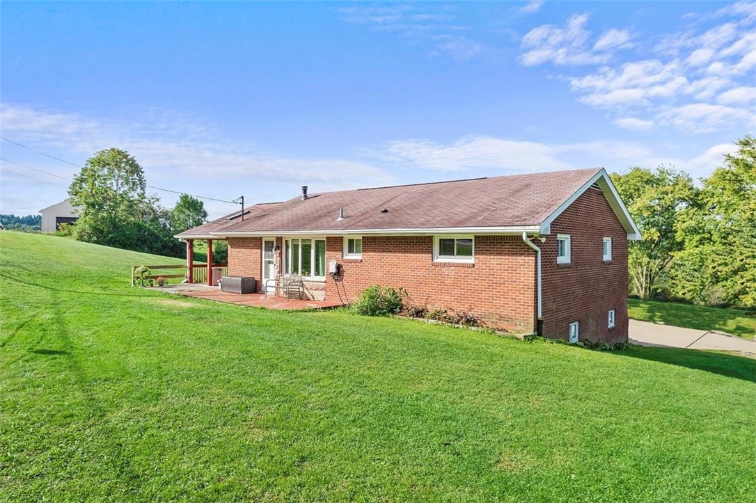 328 Wallrose Heights Rd, Economy, PA 15005 MLS 1577377 Coldwell Banker