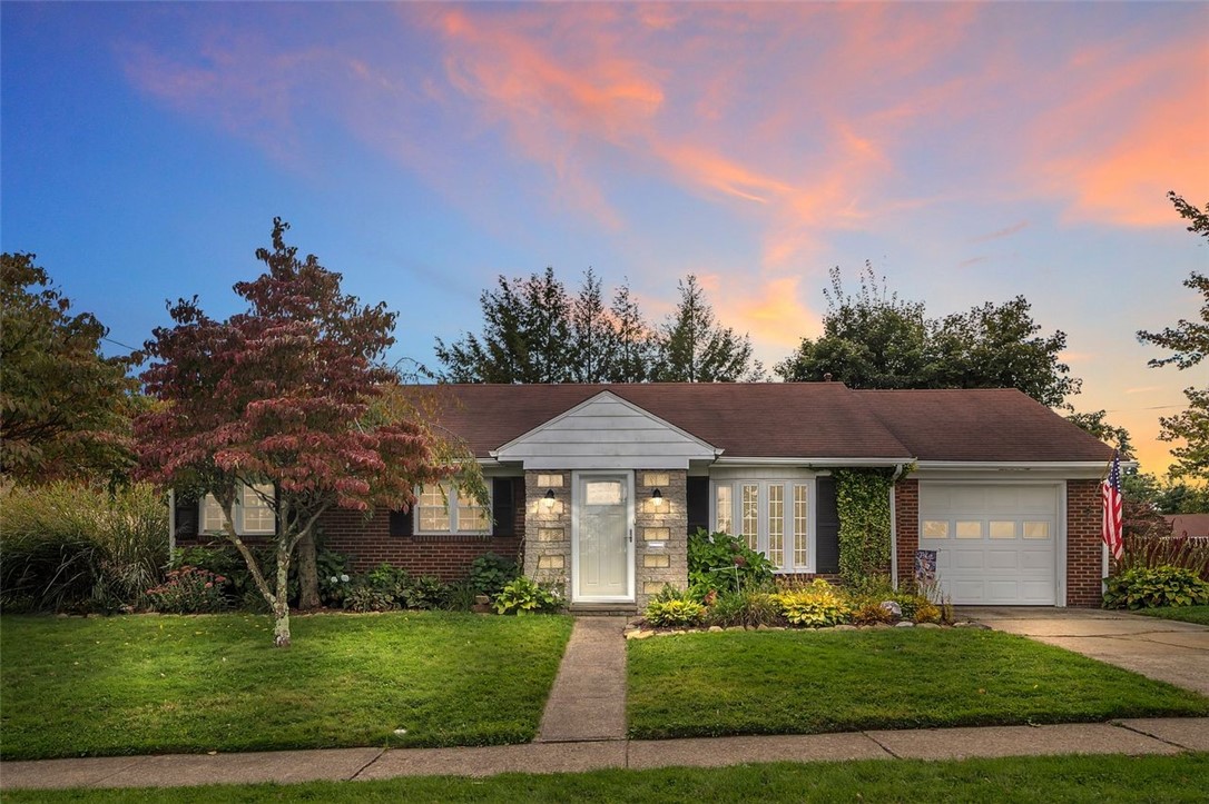 1810 Crestmont Dr, Hopewell Township, PA 15001 MLS 1578264 Coldwell