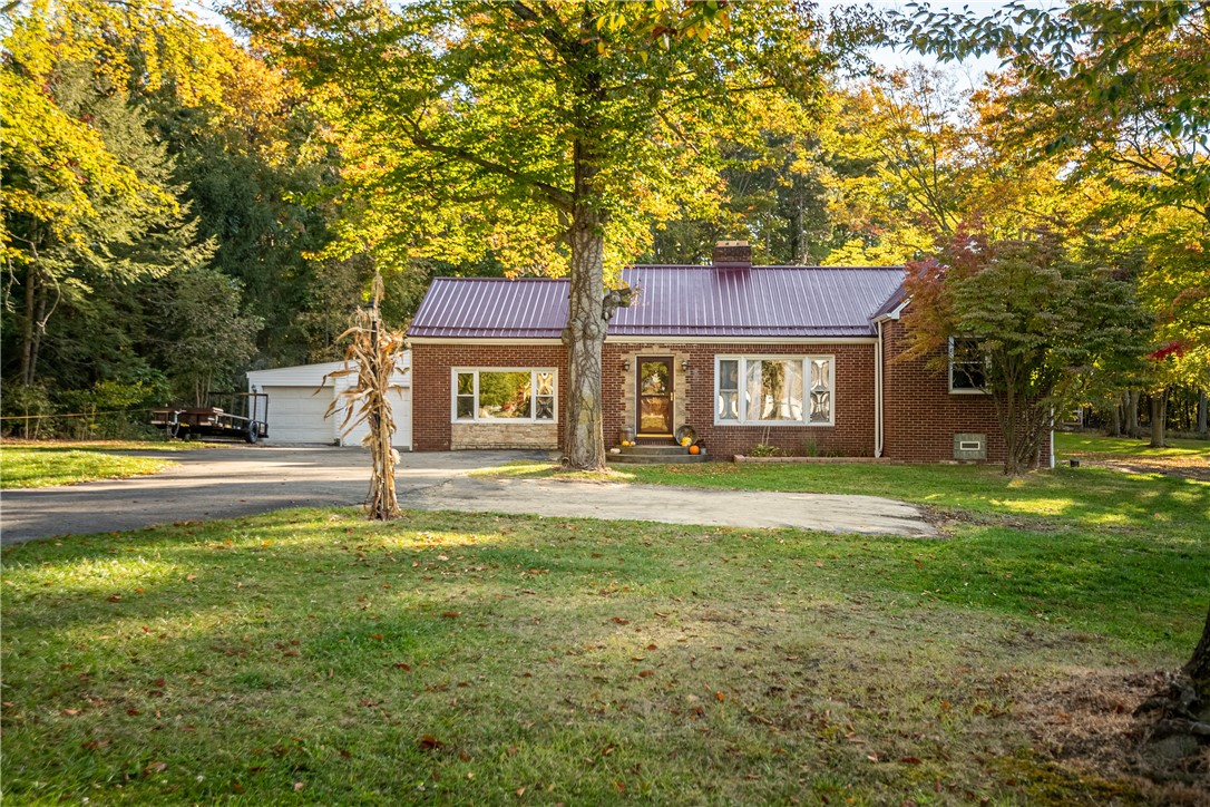 625 Stateline Rd, North Beaver Township, PA 16112 MLS 1580041