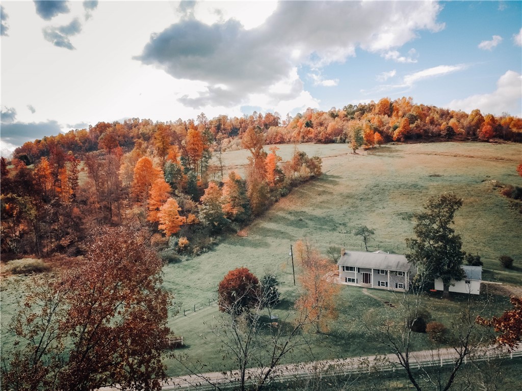 153 McMillen Rd, S Mahoning/Plumville, PA 15747 MLS 1580770