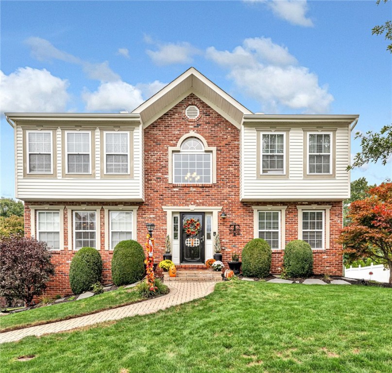 315 Diamond Dr, MoonCrescent Township, PA 15108 MLS 1580853