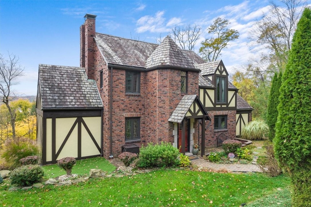 5 Kingsford Dr, Kilbuck Twp, PA 15202 MLS 1581850 Coldwell Banker