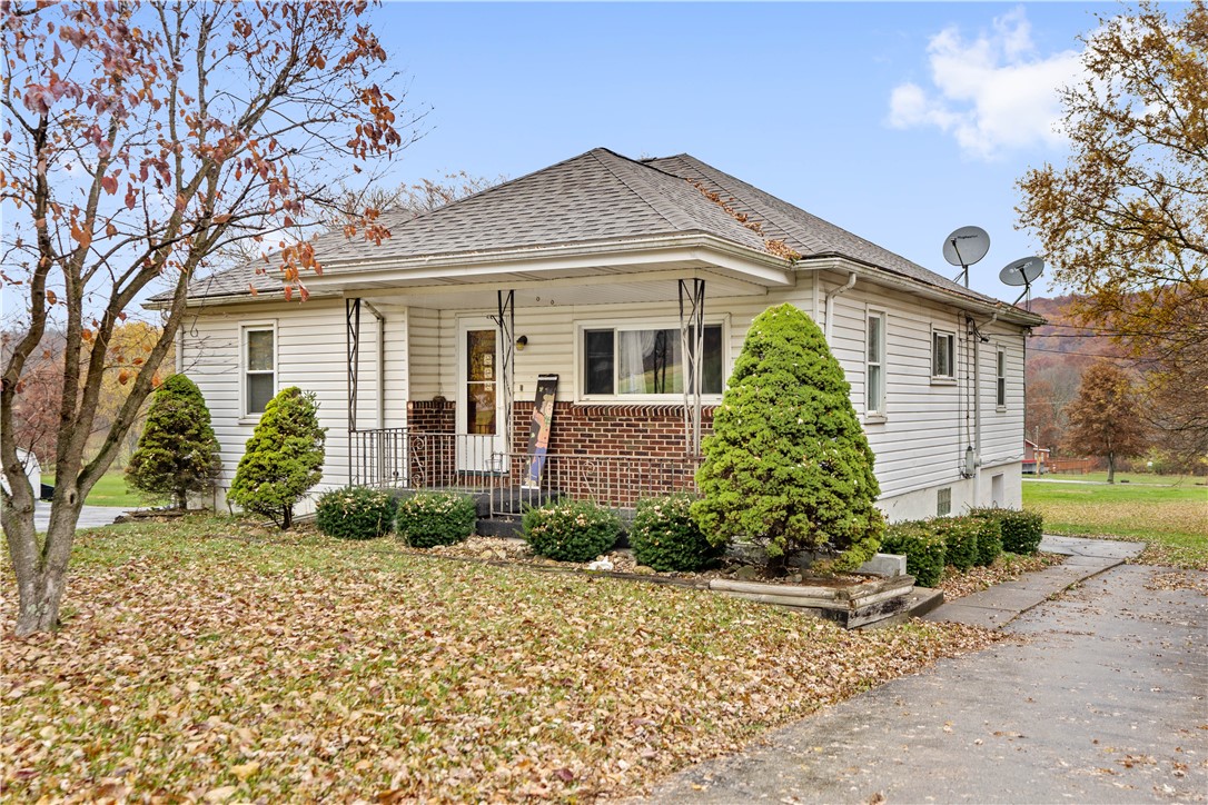 637 Armbrust Hecla Rd, Mt. Pleasant Twp WML, PA 15639 MLS 1582537 Coldwell Banker