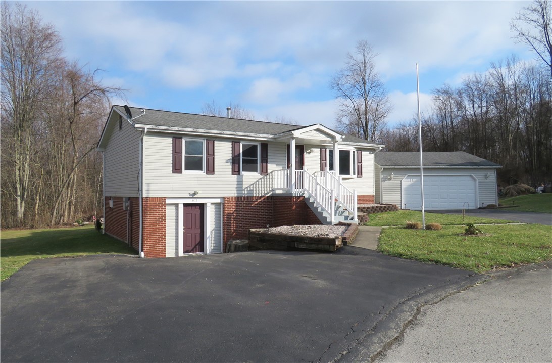 611 Manorview Ln, Rostraver, PA 15089 MLS 1589526 Coldwell Banker