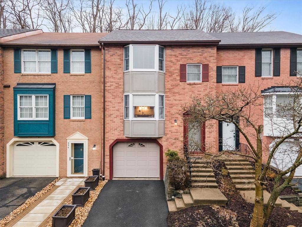 952 Twin Leaf Ct, Bethel Park, PA 15102 MLS 1591576 Coldwell Banker