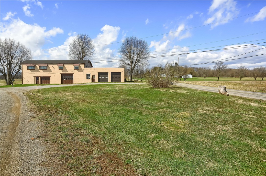 1215 Mt Jackson Rd, North Beaver Township, PA 16102 MLS 1600718