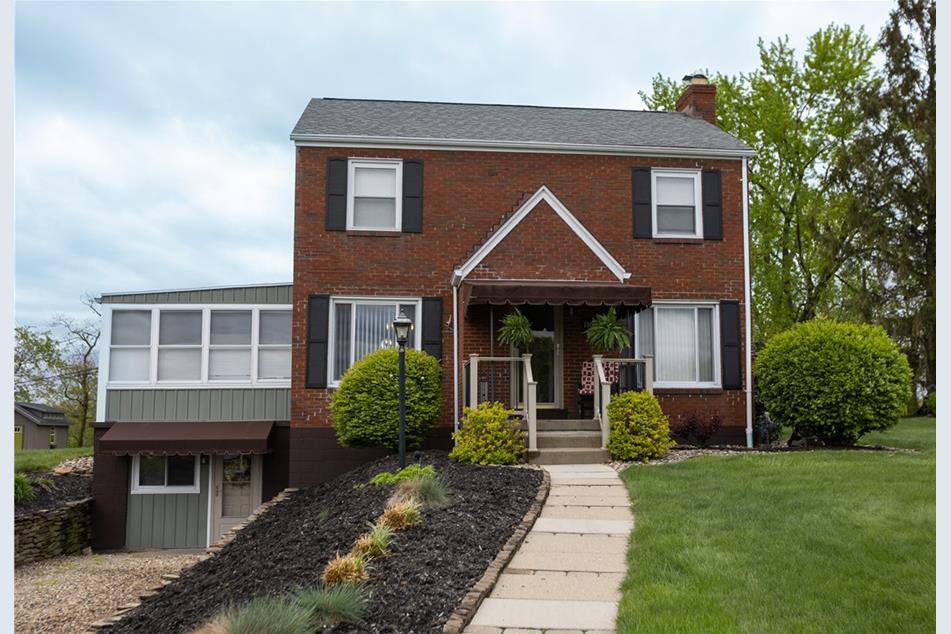 1402 Iroquois Dr, Robinson Twp NWA, PA 15205 MLS 1603724 Coldwell