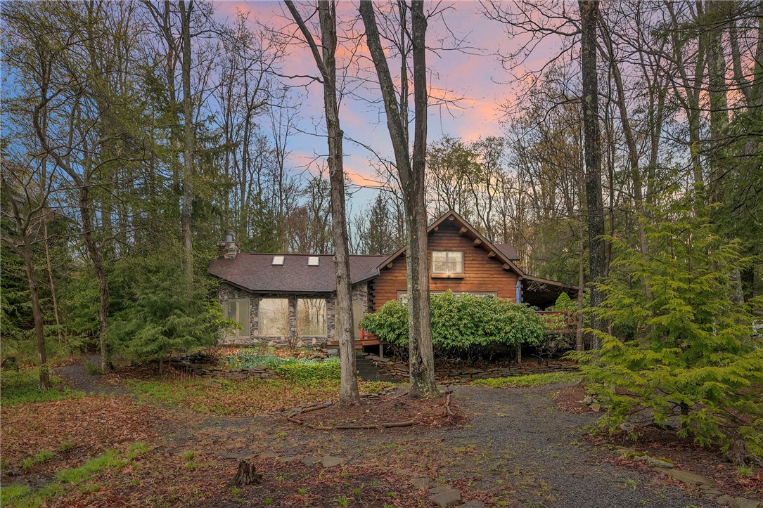 129 N Peninsula Dr, Indian Lake Boro, PA 15926 MLS 1604896 Coldwell