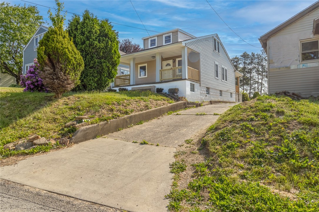 1320 Darlington Rd, Patterson Township, PA 15010 MLS 1609237