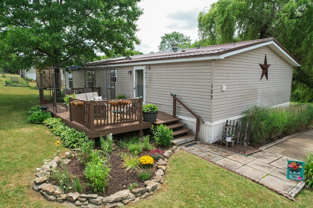 123 Woodview Dr, Middlesex Township, PA 16059 MLS 1610827 Coldwell