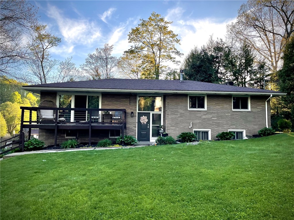 6 Franconia Dr, Hempfield Township, PA 15601 MLS 1611008 Coldwell