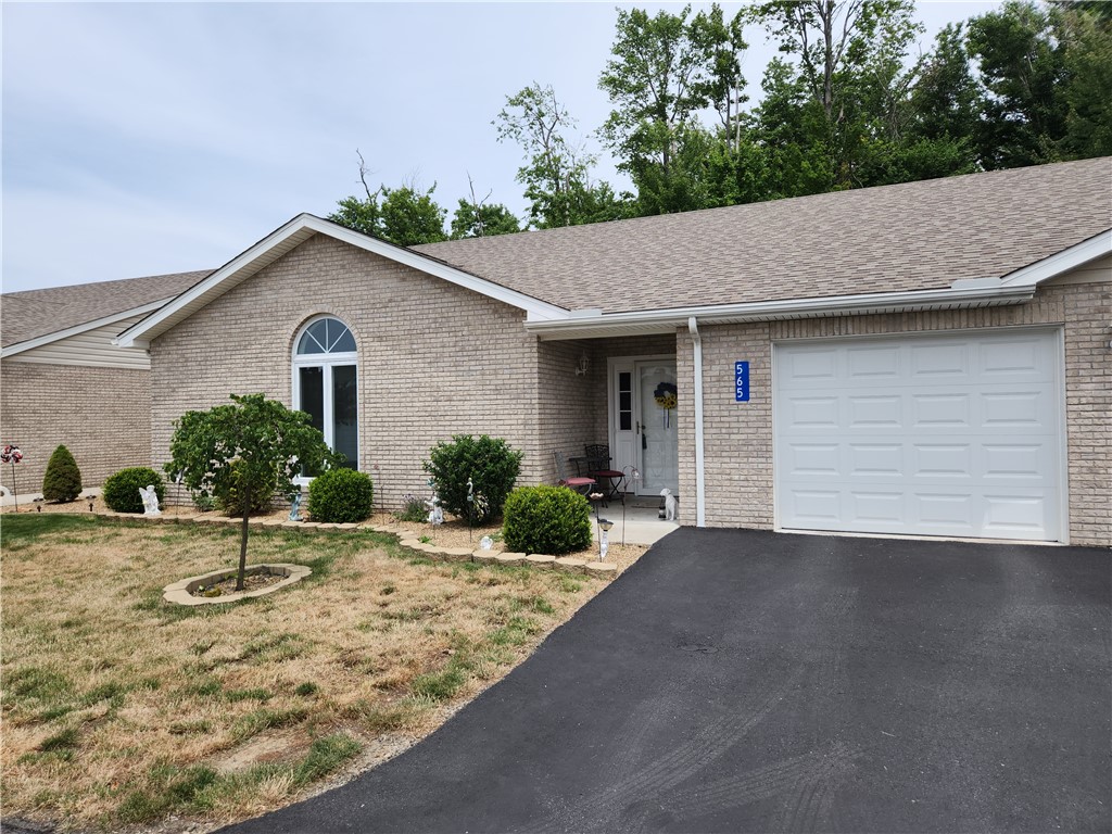 565 Sunview Cir, Derry Township, PA 15650 MLS 1611347 Coldwell Banker
