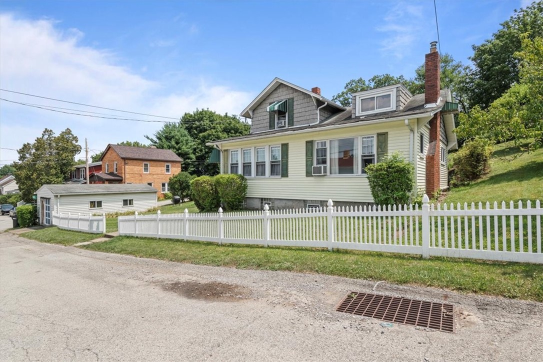 137 Vista St, Etna, PA 15223 MLS 1615666 Coldwell Banker