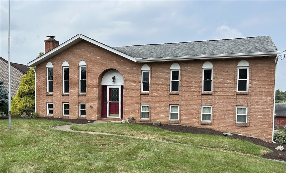 7 Fieldcrest Dr, Cecil, PA 15321 MLS 1617556 Coldwell Banker