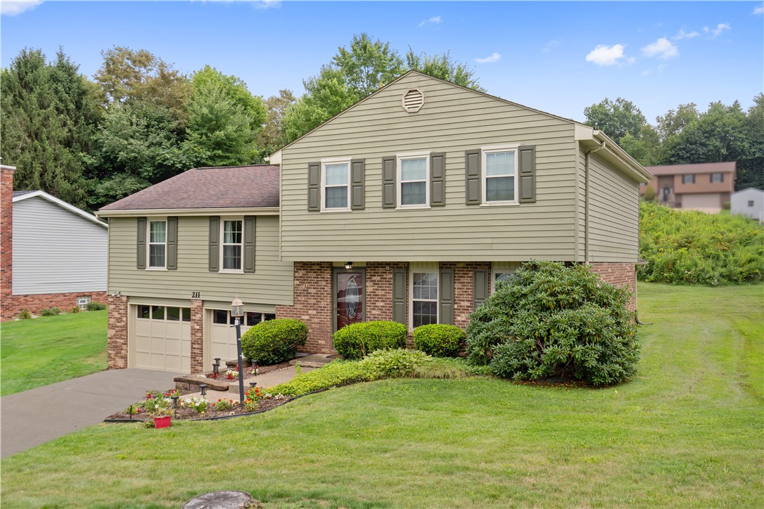 211 Londonderry Dr, Daugherty Township, PA 15066 MLS 1619364