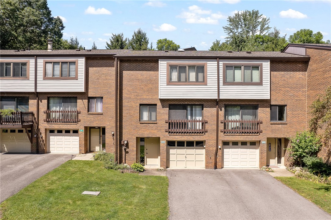 206 Springwater Ct, Moon/Crescent Twp, PA 15108 MLS 1619769