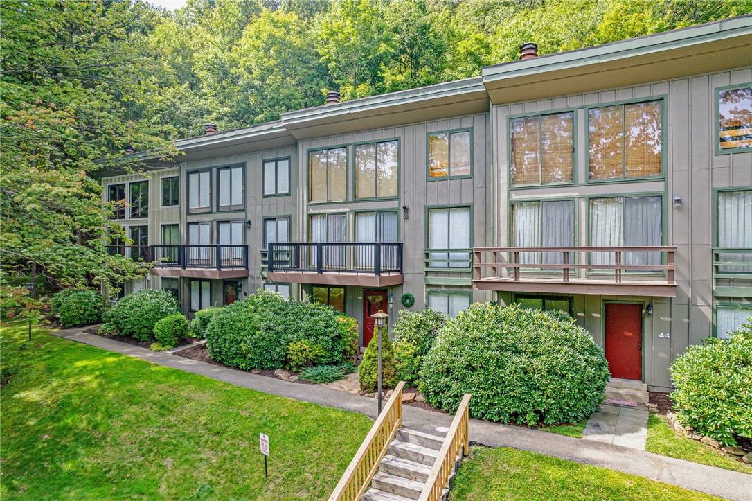 43 Valleyview Dr, Hidden Valley, PA 15502 MLS 1620450 Coldwell Banker